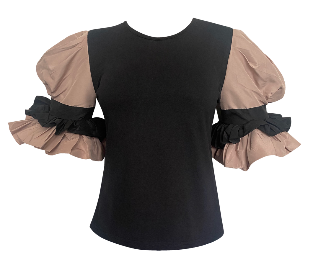 Cypria T-shirt negras mangas beige-negras